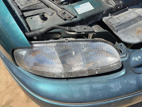 1999 Chevy Lumina Passenger Right Head Light Assembly OEM Front Lamp 10420376 — photo 1