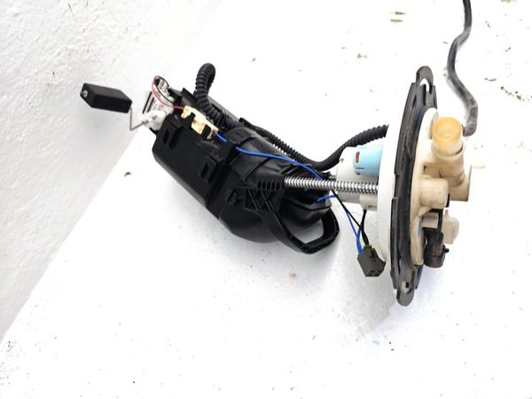 2005-2008 Pontiac G6 Complete Fuel Pump With Sending Unit Gas Level Oem 3.5L — photo 3