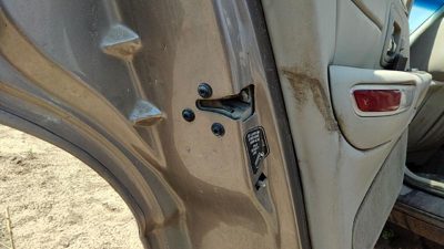 1998-2004 Cadillac Deville Driver Left Rear Door Latch With Rods/Cables Oem Back