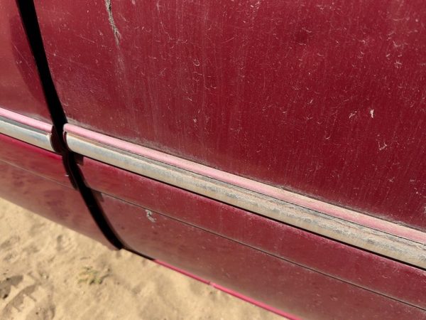 96 Town & Country Driver Left Rear Moulding From Door Back Candy Apple Red Ph2 — photo 6