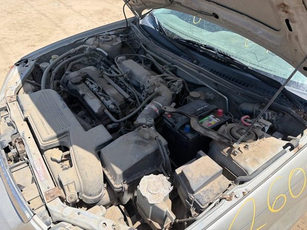 2000 Mazda Protege — vehicle photo 4
