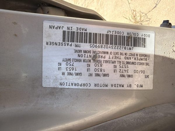 2000 Mazda Protege — vehicle photo 8