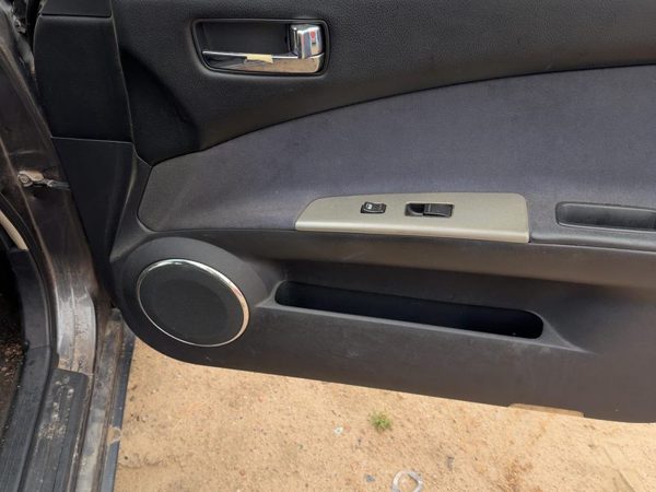 05-06 Altima Passenger Right Front Door Trim Panel With Switches Charcoal G — photo 7
