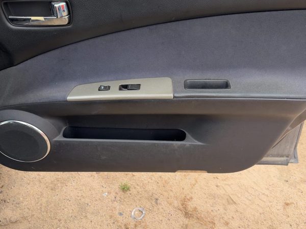 05-06 Altima Passenger Right Front Door Trim Panel With Switches Charcoal G — photo 10