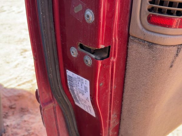 96-99 Town & Country Driver Left Front Door Latch With Rods/Cables Oem Electric — photo 1