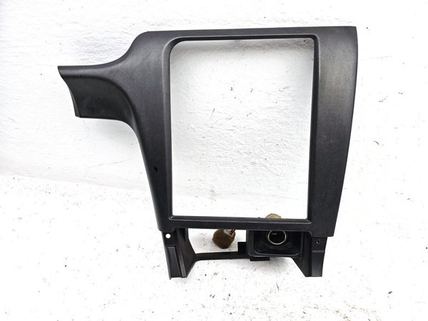 2000-2004 Subaru Legacy Trim Bezel Around Radio Surround Dash Panel Oem — photo 1