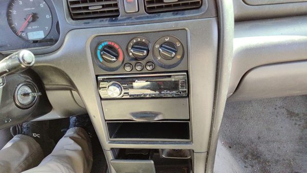 2000-2004 Subaru Legacy Trim Bezel Around Radio Surround Dash Panel Oem — photo 3