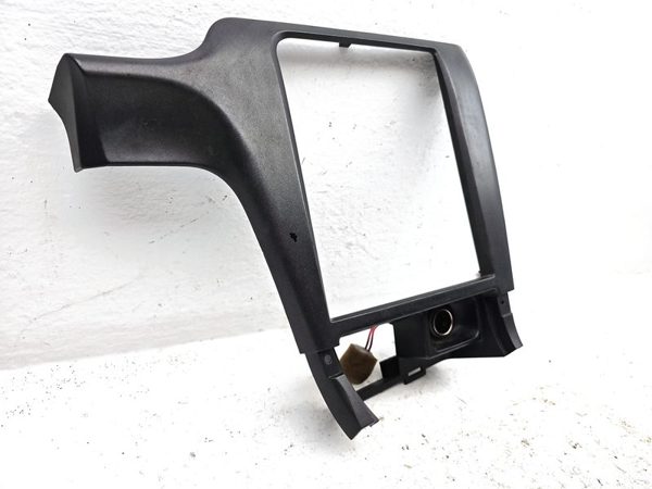2000-2004 Subaru Legacy Trim Bezel Around Radio Surround Dash Panel Oem — photo 5