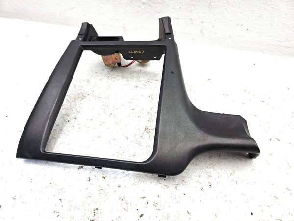 2000-2004 Subaru Legacy Trim Bezel Around Radio Surround Dash Panel Oem — photo 10