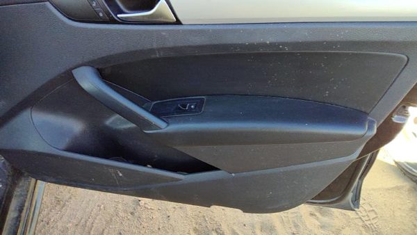 2012-2019 Vw Passat Passenger Right Front Door Trim Panel With Switches Black Tb — photo 7