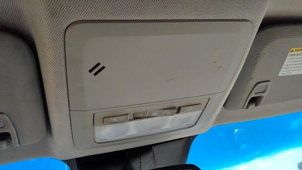 2013 Chevy Cruze Center Overhead Console Oem Dome Light Map Lamp Cubby — photo 1