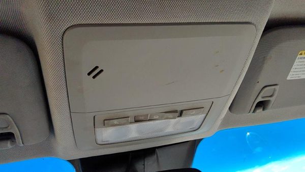 2013 Chevy Cruze Center Overhead Console Oem Dome Light Map Lamp Cubby — photo 2