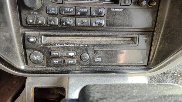 1994-1995 Nissan Pathfinder Stock Radio Oem Factory Stereo Cd Player B818289921 — photo 2