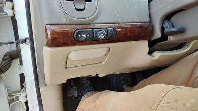 04-05 New Style Malibu Lower Dash Under Column Knee Bolster Trim Panel Neutral