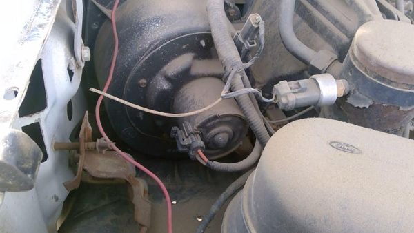 1996 Ford F450 Blower Motor — photo 2