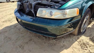 1998-2002 Cadillac Seville Front Bumper Cover Assembly Oem Green 19245378