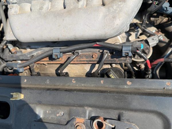 2004-2007 Saturn Vue Redline Driver Left Valve Cover Oem 3.5L 12582062 — photo 1