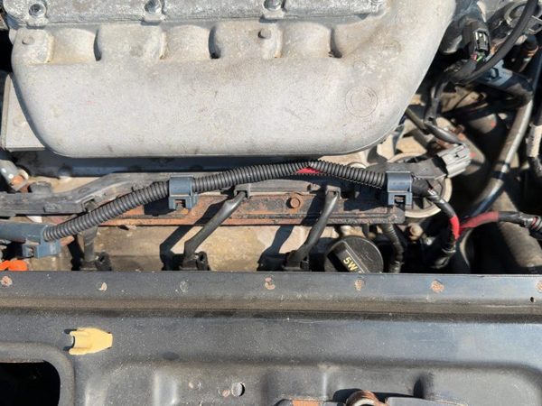 2004-2007 Saturn Vue Redline Driver Left Valve Cover Oem 3.5L 12582062 — photo 2