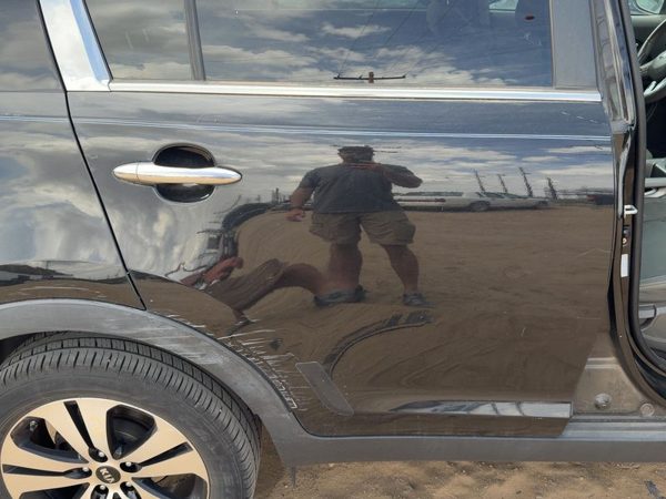 2013 Kia Sportage Rear Door RH Black 9P — photo 2