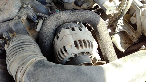 1994-1995 Chevy S10 Blazer Alternator 4.3L 10463632 — photo 3