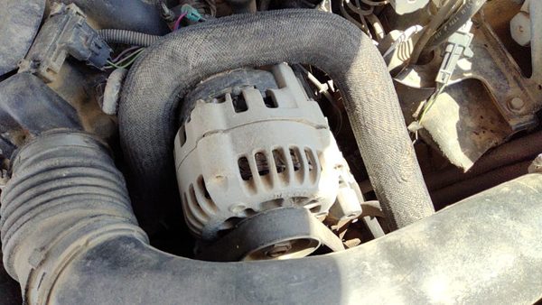 1994-1995 Chevy S10 Blazer Alternator 4.3L 10463632 — photo 5