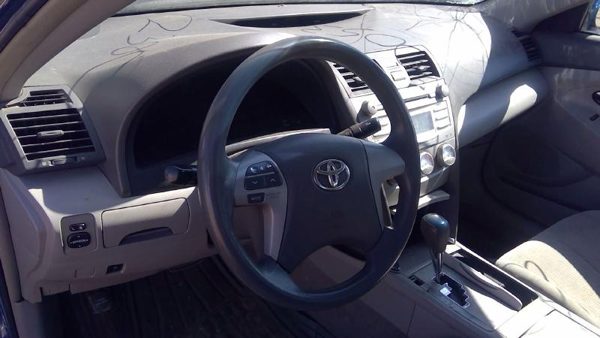 2011 Toyota Camry — vehicle photo 4