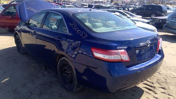 2011 Toyota Camry — vehicle photo 6