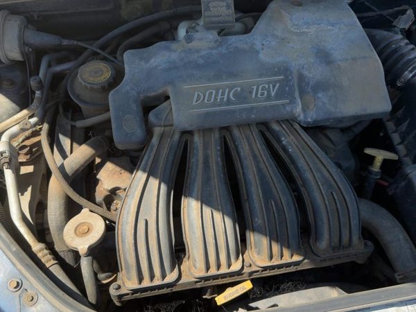 2001-2010 Chrysler Pt Cruiser Valve Cover Oem 2.4L Without Turbo 4777473Ab — photo 1