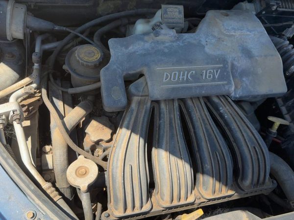 2001-2010 Chrysler Pt Cruiser Valve Cover Oem 2.4L Without Turbo 4777473Ab — photo 3