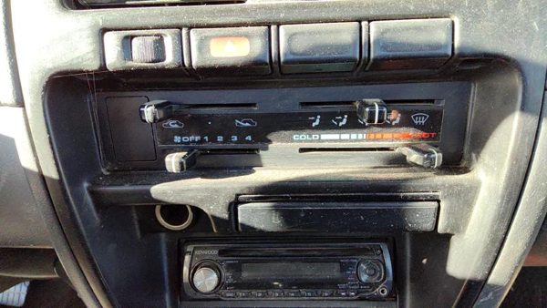 1996-1997 Nissan Hardbody Temperature Control Module In Dash Heater Head Unit — photo 3