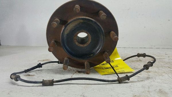 2006-2008 Dodge Ram 2500 Front Wheel Hub 8 Lug Cummins 05179955Aa — photo 1