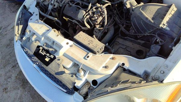 2000 Ford Taurus Radiator Support YF1Z8A419AA — photo 2