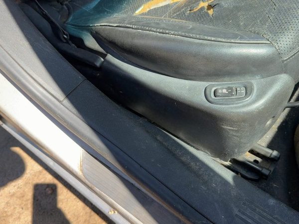 05 G6 Passenger Right Side Power Seat Switch With Trim Panel Oem Ebony 192 — photo 3