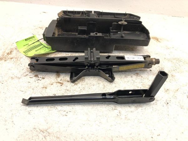 1999 Buick Lesabre Complete Jack Set With Tools Oem Storage Box — photo 6