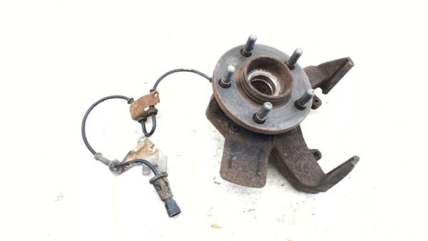 99-04 300M Passenger Right Front Spindle Steering Knuckle With Wheel Hub — photo 2