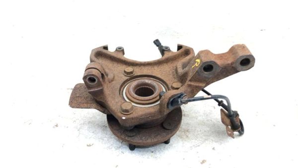 99-04 300M Passenger Right Front Spindle Steering Knuckle With Wheel Hub — photo 5