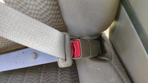99-05 Grand Am Passenger Right Front Seat Belt Buckle Receiver 52D Dark Taupe — photo 3