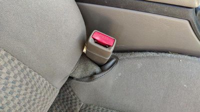 99-05 Grand Am Passenger Right Front Seat Belt Buckle Receiver 52D Dark Taupe