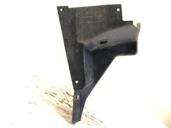 1986 Chevy Corvette C4 5.7L Radiator Front Duct Assembly Ram Air Inlet Shield — photo 4