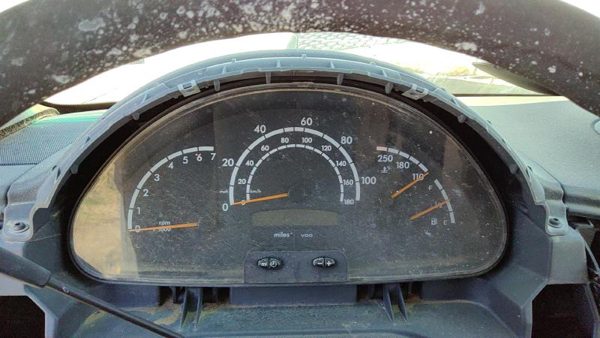 2006 Dodge Sprinter Van 3500 Speedometer Cluster Instrument Gauges Panel Dash — photo 5