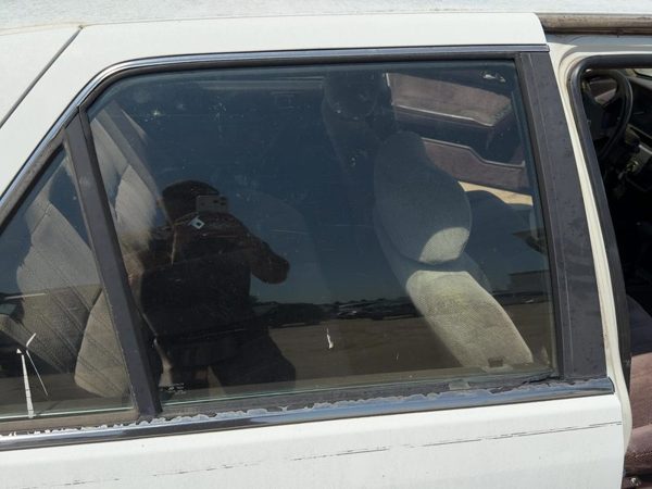 1986-1989 Honda Accord Lx Passenger Right Rear Side Window Door Glass Oem Back — photo 1
