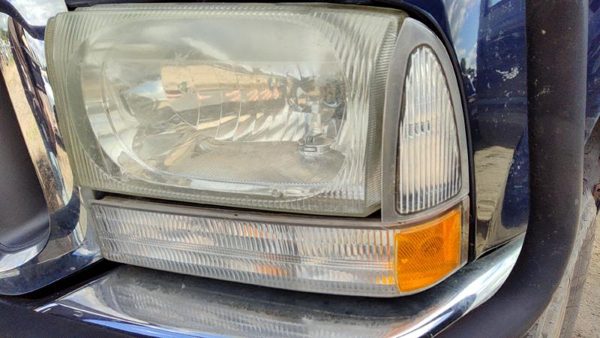 2003 Ford F350 Sd Pickup Fog/mark/park/turn Light/lamp LH Powerstroke — photo 1