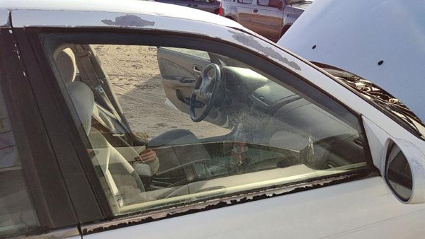 2000-2006 Nissan Sentra Passenger Right Front Side Window Door Glass Oem — photo 2
