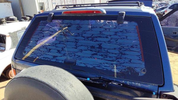 1987-95 Nissan Pathfinder Back Glass Rear Window Oem Lift Gate Glass 9031241G00 — photo 3