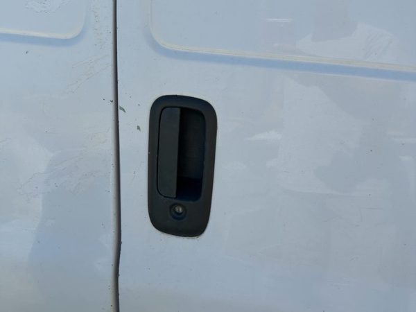1998-2024 Chevy Express 2500 Passenger Right Rear Outside Door Handle Oem Back — photo 2