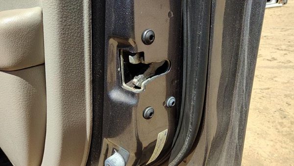 2006-2012 Ford Fusion Passenger Right Front Door Latch With Rods/Cables Oem — photo 2