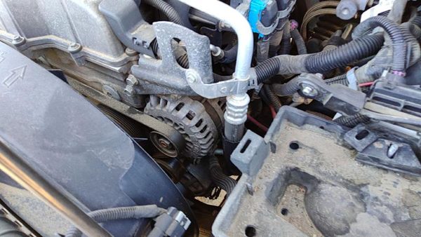 2007-2009 Gmc Envoy Alternator 4.2L 15225928 — photo 2