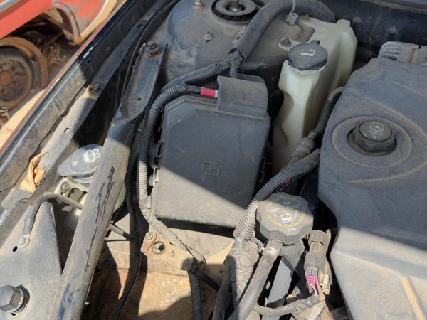 08-11 Chevy Impala Engine Fuse Box Power Distribution Panel Oem 3.9L Fog Lamps — photo 2