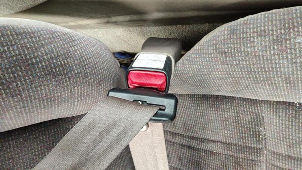 1997 Ford Contour Passenger Right Front Seat Belt Buckle Receiver Oem Ul Tan — photo 4