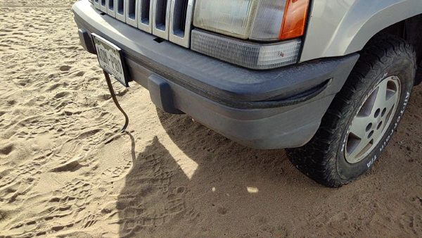 1993-1995 Jeep Grand Cherokee Front Bumper Cover Assembly Oem 55031452 — photo 6